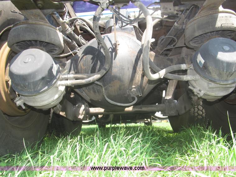 image for item F7075 2000 Kenworth W900 semi truck