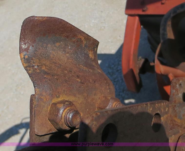 image for item F8002 Ditch Witch 2300 trencher