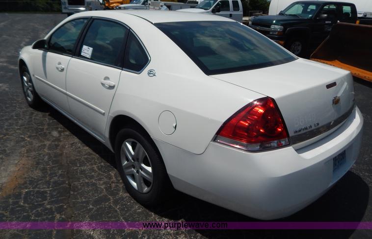 image for item G3299 2007 Chevrolet Impala LS