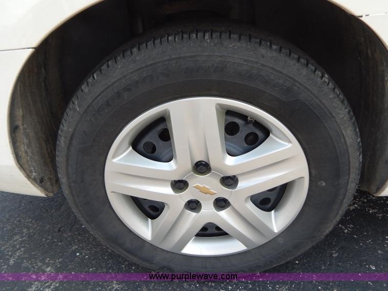image for item G3299 2007 Chevrolet Impala LS