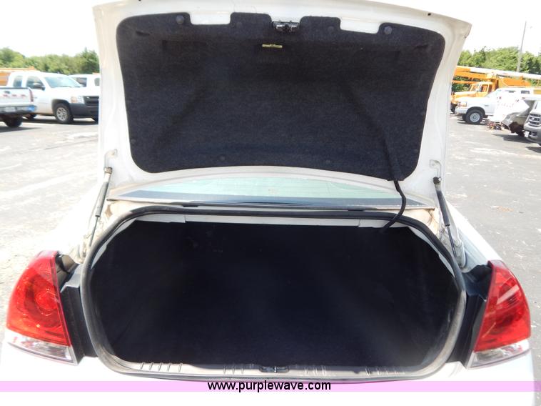 image for item G3299 2007 Chevrolet Impala LS