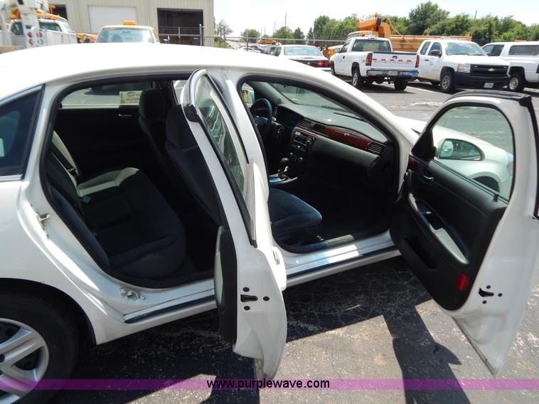 image for item G3299 2007 Chevrolet Impala LS