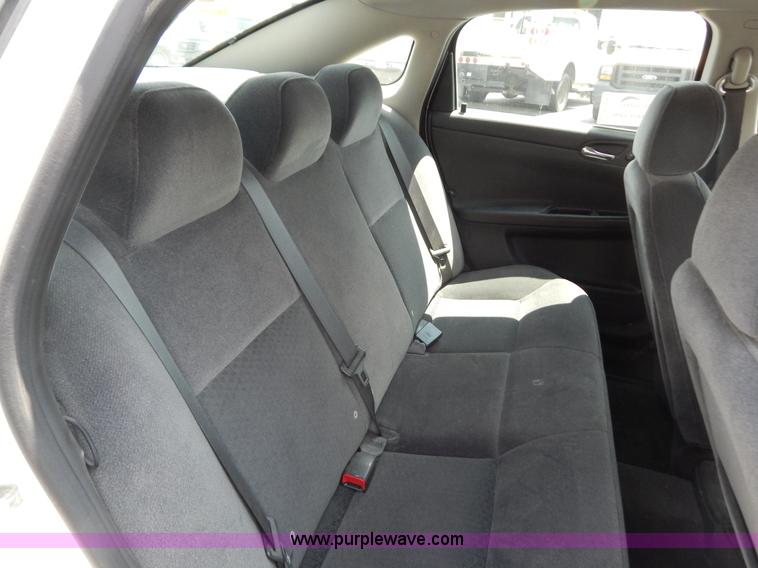 image for item G3299 2007 Chevrolet Impala LS