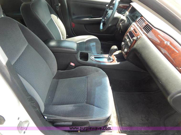 image for item G3299 2007 Chevrolet Impala LS