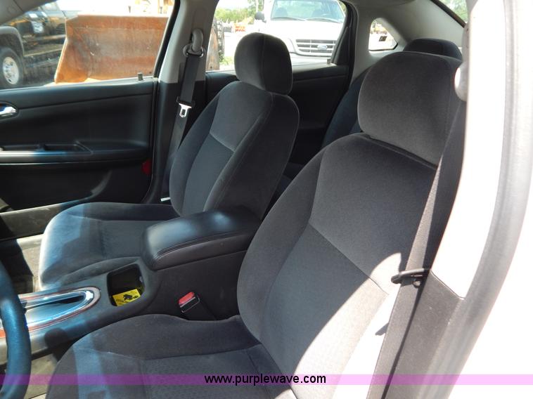 image for item G3299 2007 Chevrolet Impala LS