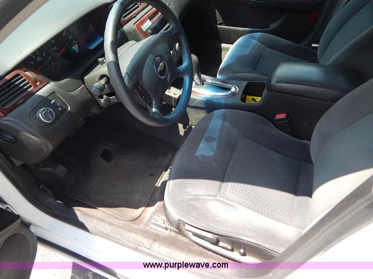 image for item G3299 2007 Chevrolet Impala LS