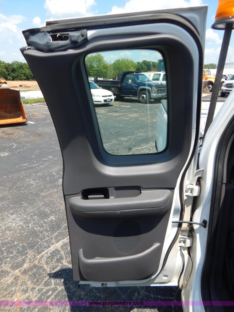 image for item G3300 2002 Ford F150 XL SuperCab pickup truck