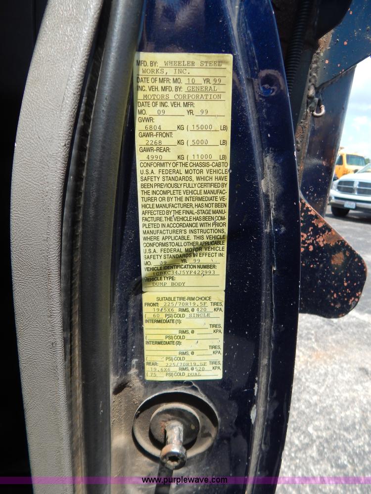 image for item G3301 2000 Chevrolet C3500 HD dump truck