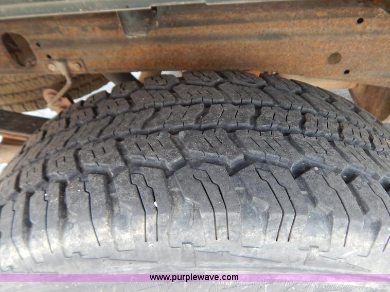 image for item G3302 2002 Ford F150 XL SuperCab pickup truck