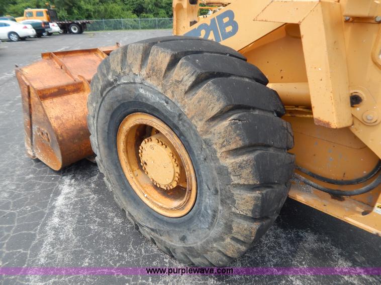 image for item G3303 1998 Case 721B wheel loader