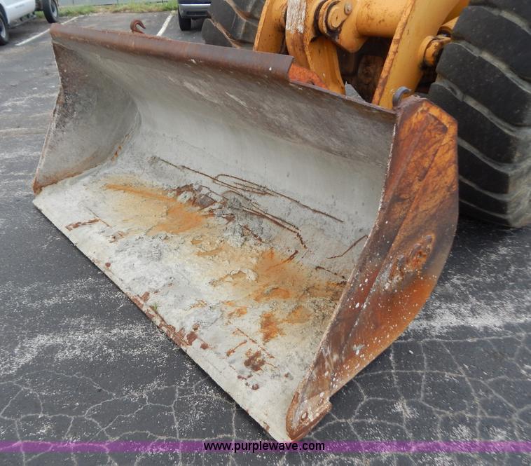 image for item G3303 1998 Case 721B wheel loader