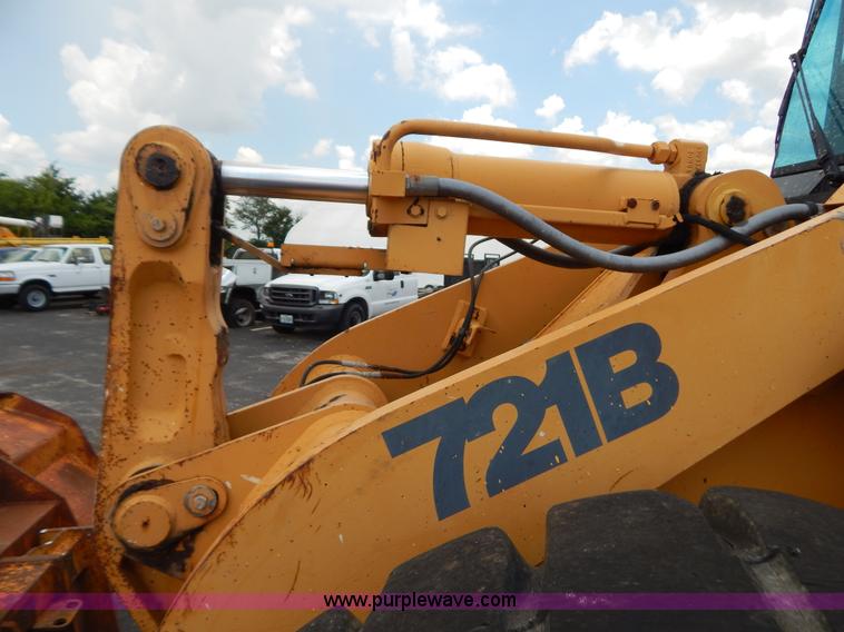 image for item G3303 1998 Case 721B wheel loader