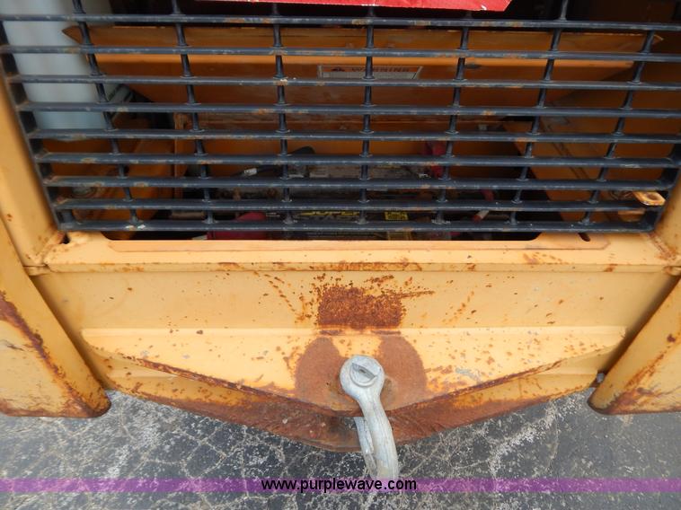 image for item G3303 1998 Case 721B wheel loader