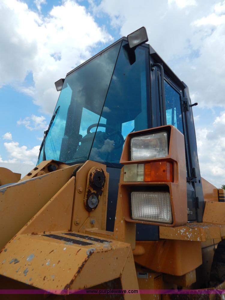 image for item G3303 1998 Case 721B wheel loader