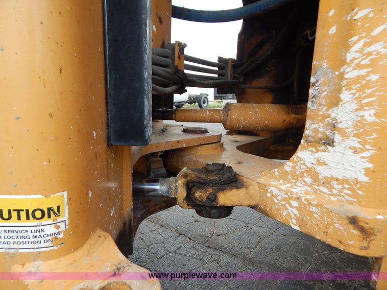 image for item G3303 1998 Case 721B wheel loader