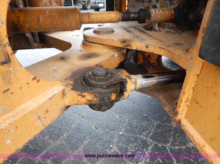 image for item G3303 1998 Case 721B wheel loader