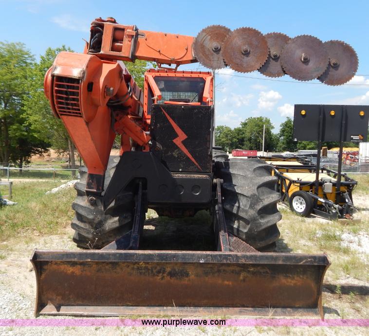 image for item G3306 2005 Timberland T600 Trimmer Jack articulated treeline trimmer