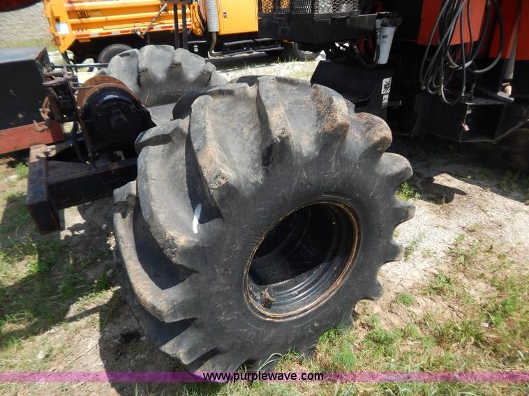 image for item G3306 2005 Timberland T600 Trimmer Jack articulated treeline trimmer