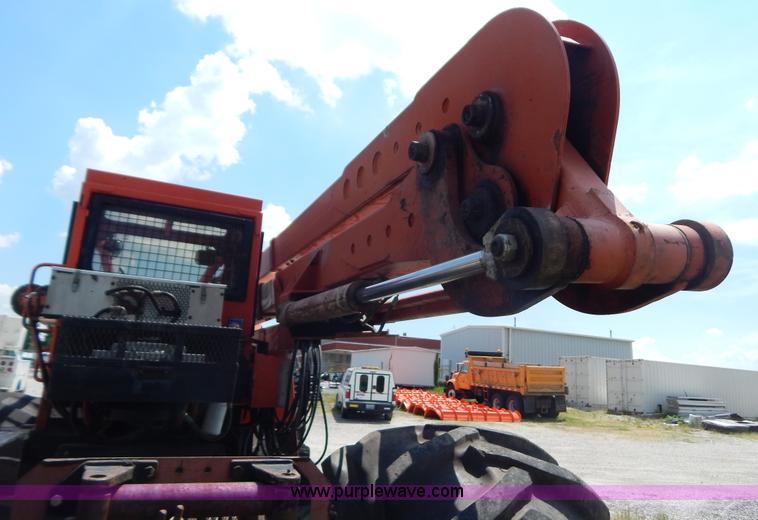 image for item G3306 2005 Timberland T600 Trimmer Jack articulated treeline trimmer