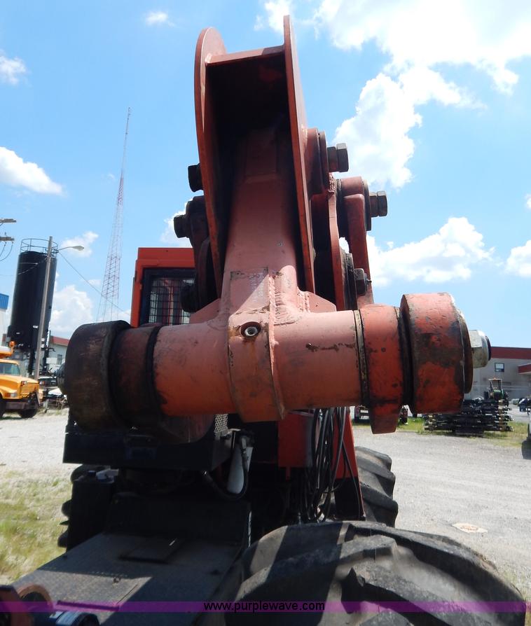 image for item G3306 2005 Timberland T600 Trimmer Jack articulated treeline trimmer