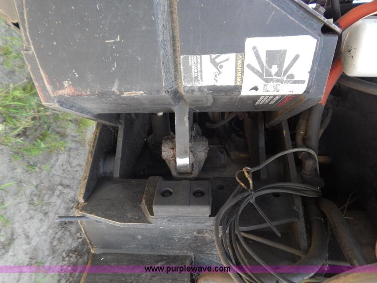 image for item G3306 2005 Timberland T600 Trimmer Jack articulated treeline trimmer