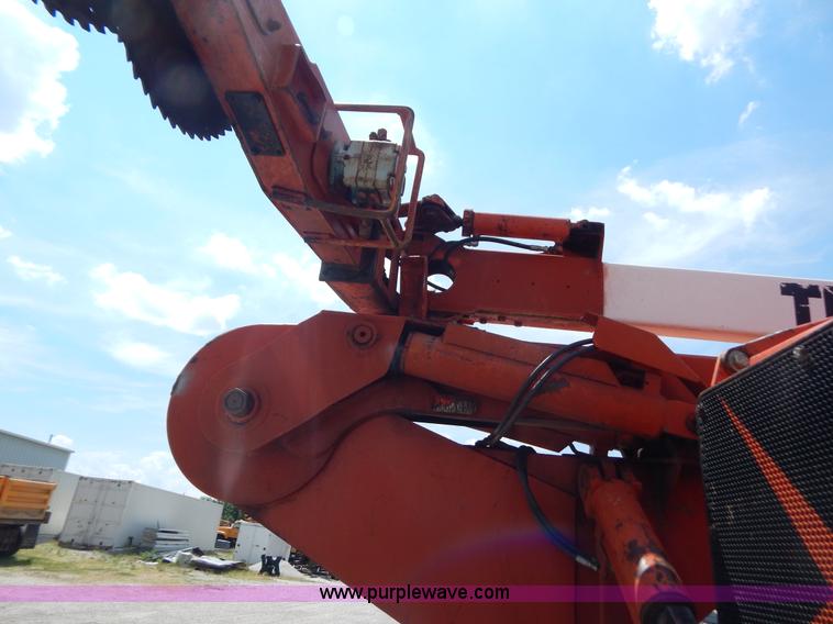 image for item G3306 2005 Timberland T600 Trimmer Jack articulated treeline trimmer