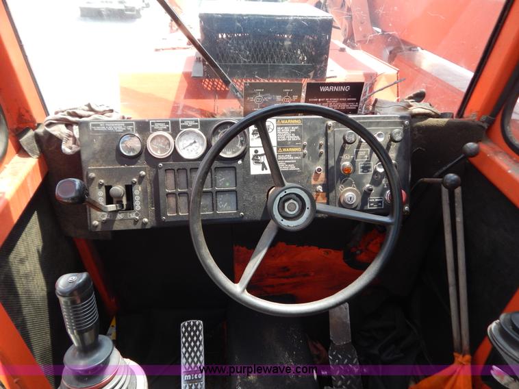 image for item G3306 2005 Timberland T600 Trimmer Jack articulated treeline trimmer