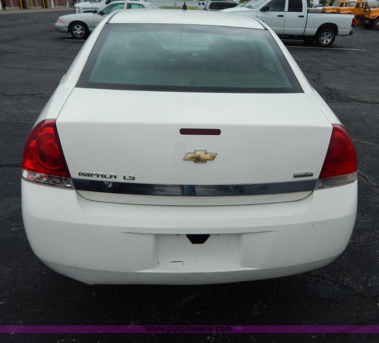 image for item G3333 2008 Chevrolet Impala LS