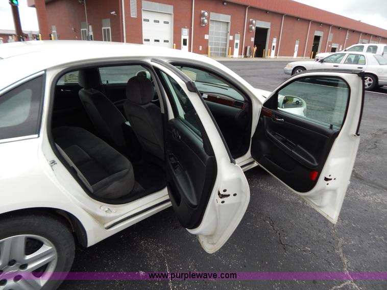 image for item G3333 2008 Chevrolet Impala LS