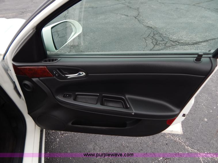 image for item G3333 2008 Chevrolet Impala LS