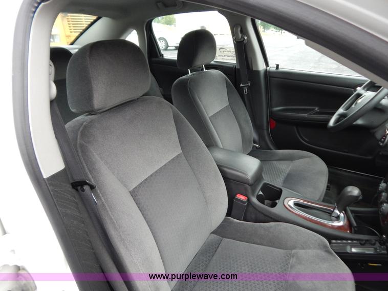 image for item G3333 2008 Chevrolet Impala LS