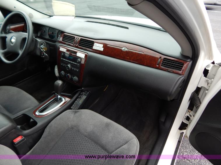 image for item G3333 2008 Chevrolet Impala LS