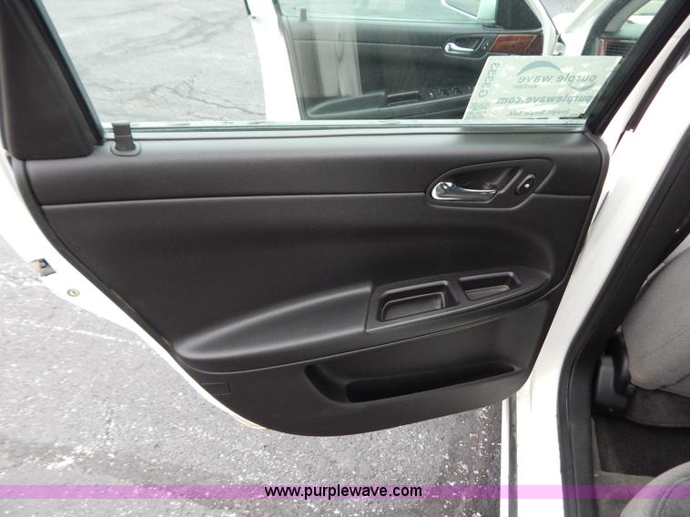 image for item G3333 2008 Chevrolet Impala LS