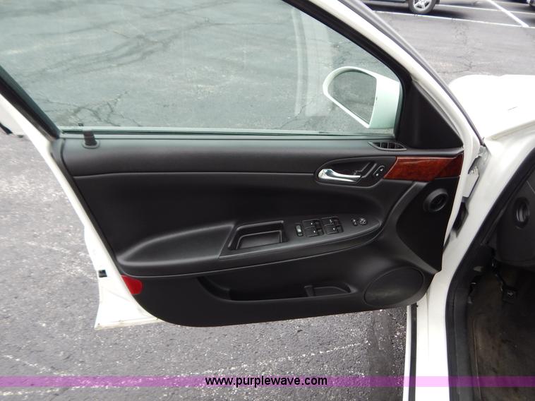 image for item G3333 2008 Chevrolet Impala LS