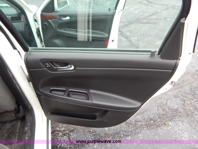 image for item G3335 2007 Chevrolet Impala LS