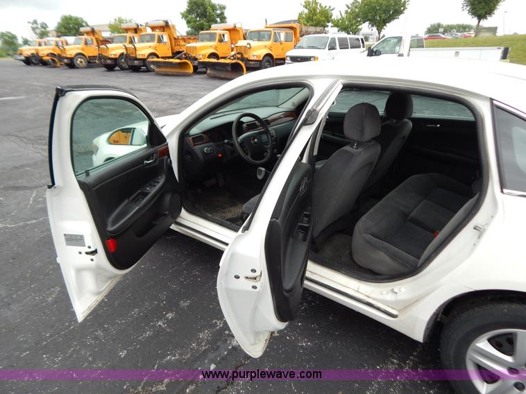image for item G3335 2007 Chevrolet Impala LS