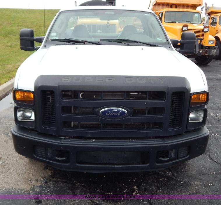 image for item G3337 2009 Ford F250 XL utility truck