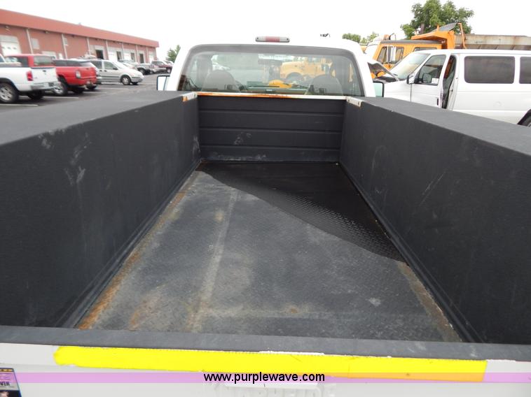 image for item G3337 2009 Ford F250 XL utility truck