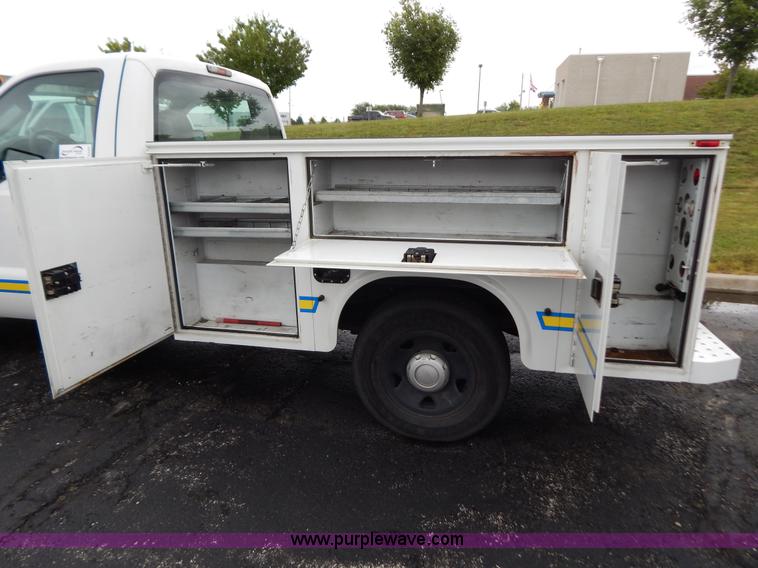 image for item G3337 2009 Ford F250 XL utility truck