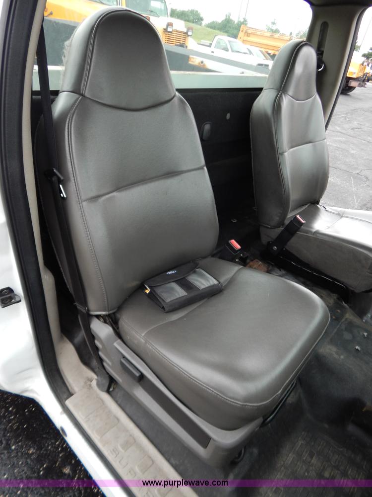 image for item G3337 2009 Ford F250 XL utility truck