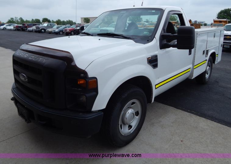 image for item G3338 2008 Ford F250 utility truck