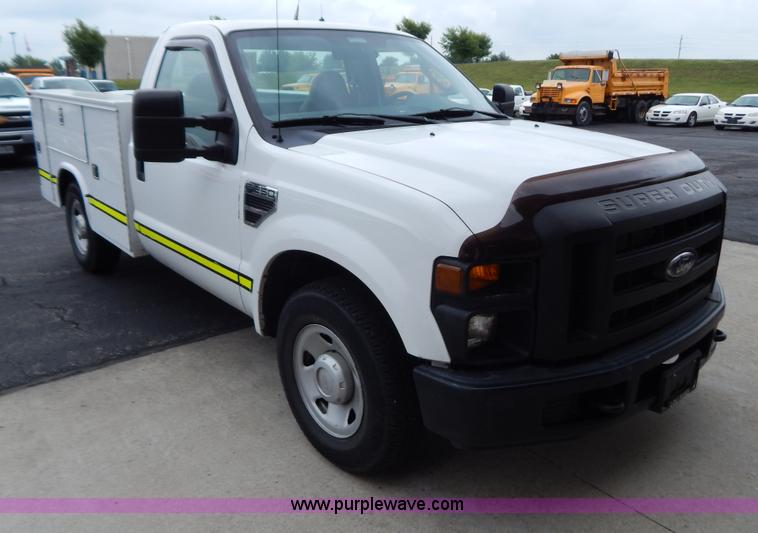 image for item G3338 2008 Ford F250 utility truck
