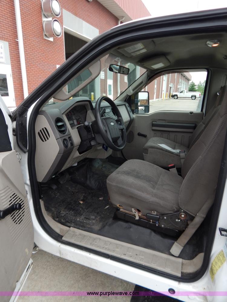 image for item G3338 2008 Ford F250 utility truck