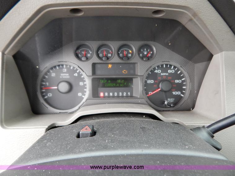 image for item G3338 2008 Ford F250 utility truck