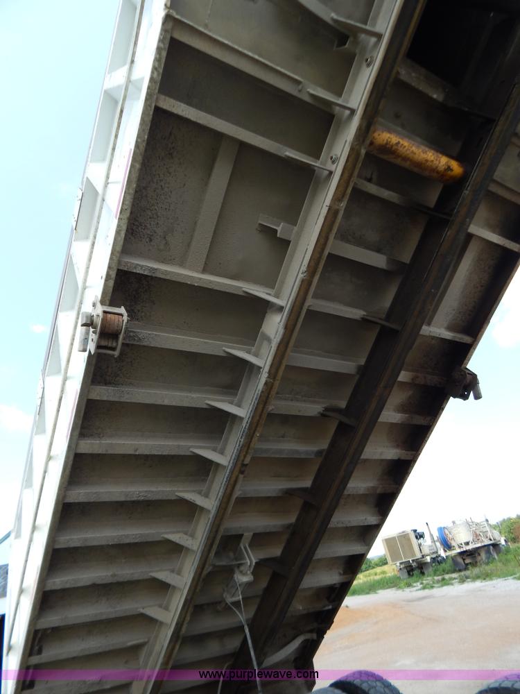 image for item G3367 18' aluminum dump bed