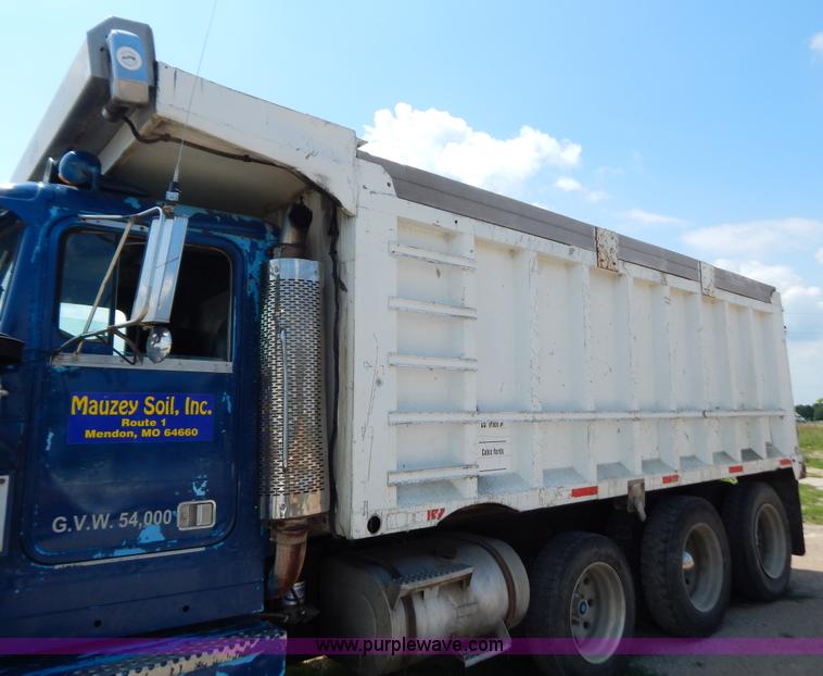 image for item G3367 18' aluminum dump bed