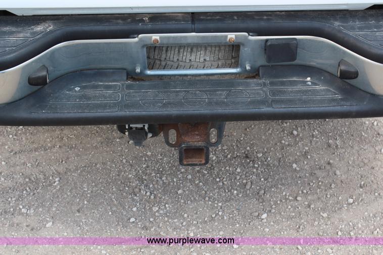 image for item G5311 2003 Chevrolet Silverado 1500 Extended Cab pickup truck