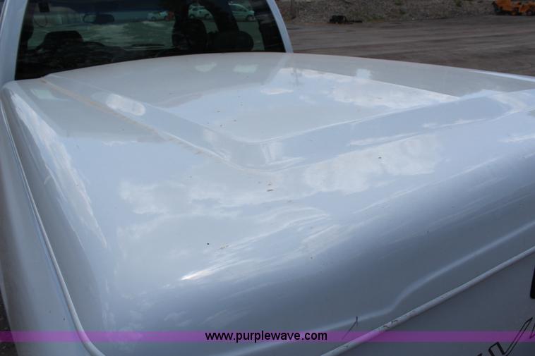 image for item G5311 2003 Chevrolet Silverado 1500 Extended Cab pickup truck