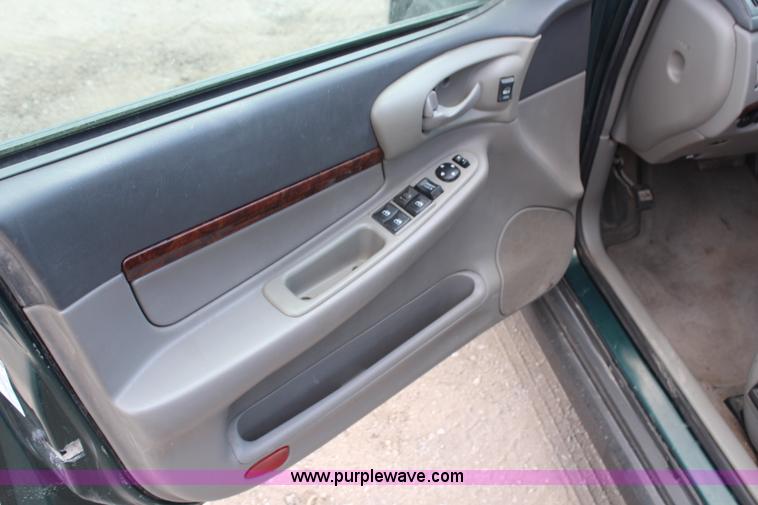 image for item G5333 2001 Chevrolet Impala