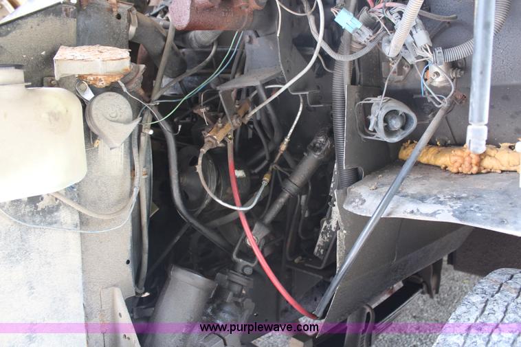 image for item G5388 1990 Grumman P30 step van